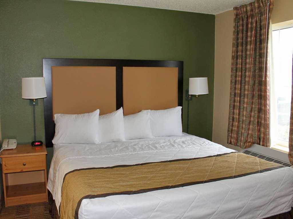 Auburn Hills Extended Stay Inn Room photo