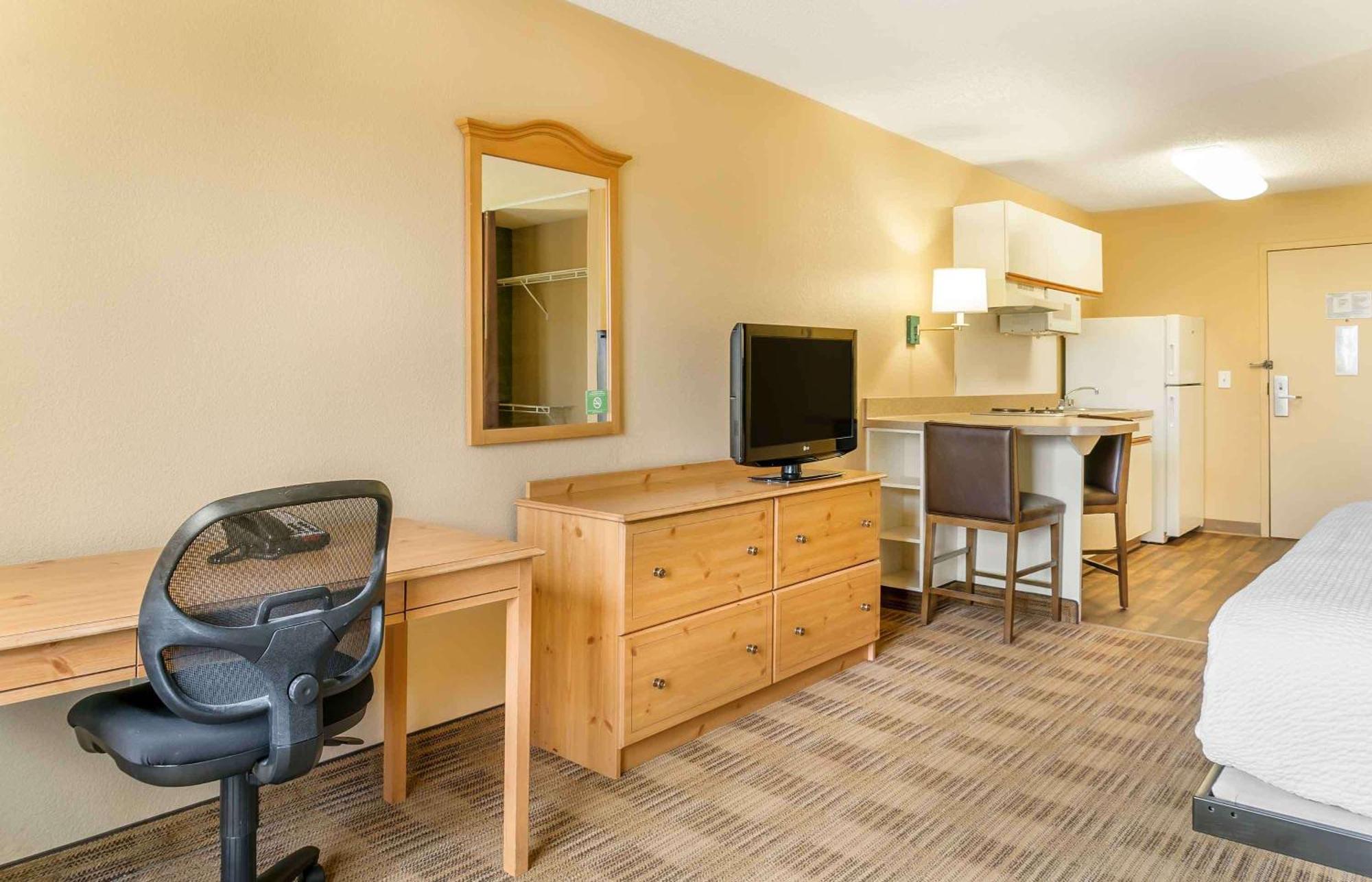 Auburn Hills Extended Stay Inn Exterior photo