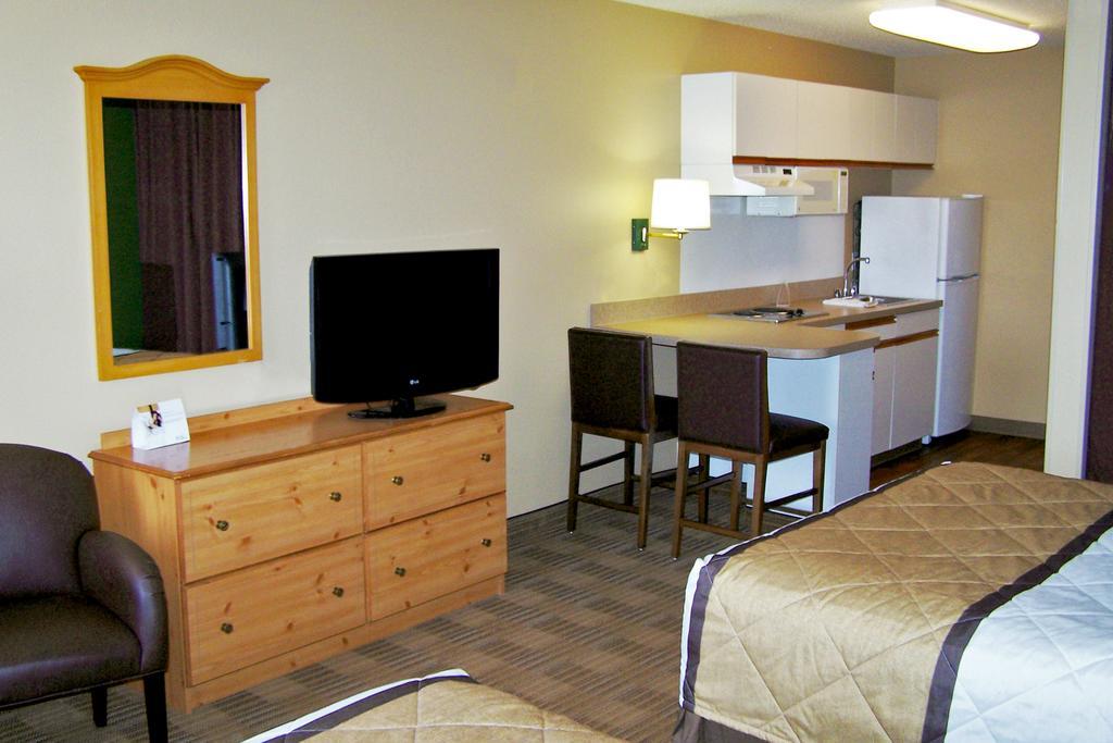 Auburn Hills Extended Stay Inn Exterior photo